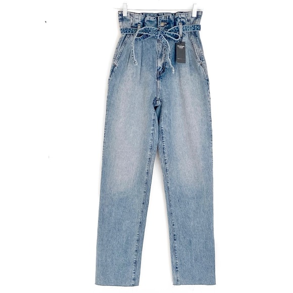 ABERCROMBIE & FITCH High Waisted Paperbag Mom Jeans - Picture 2 of 6